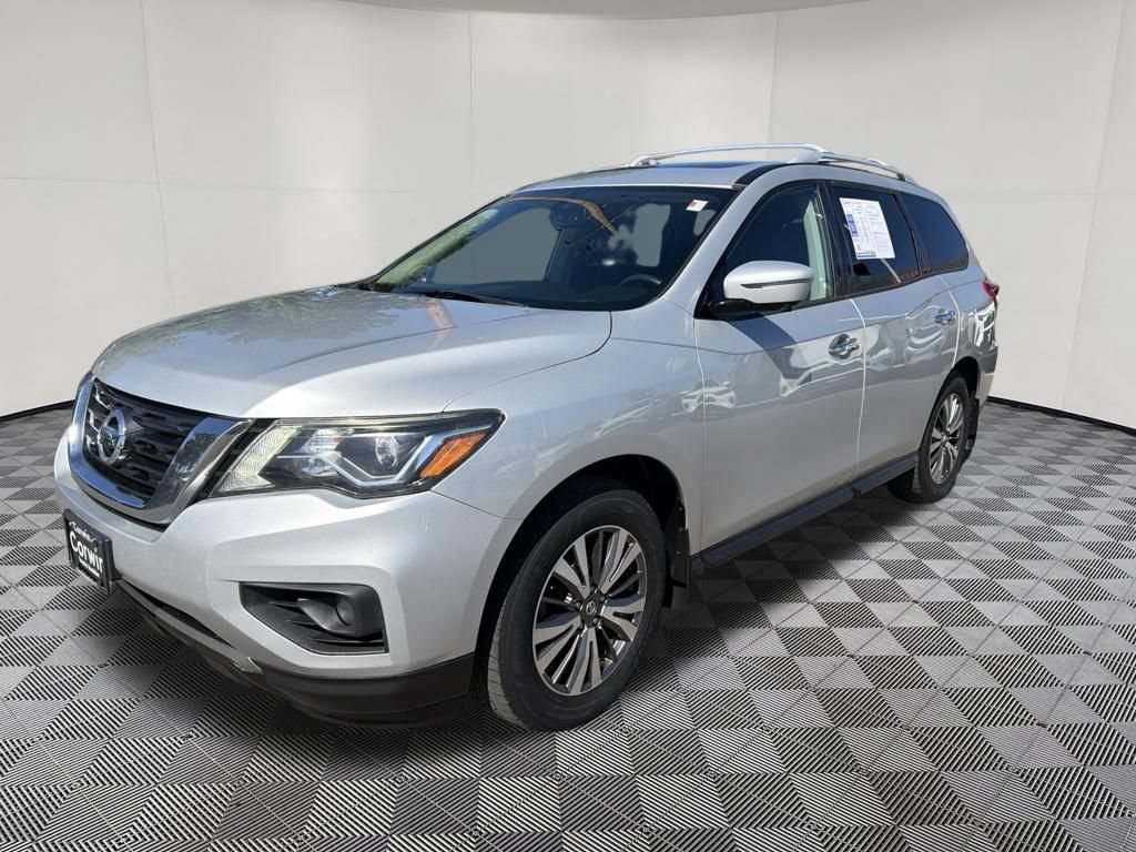 Used 2017 Nissan Pathfinder SL w/ SL Premium Package AWD/4WD image 3