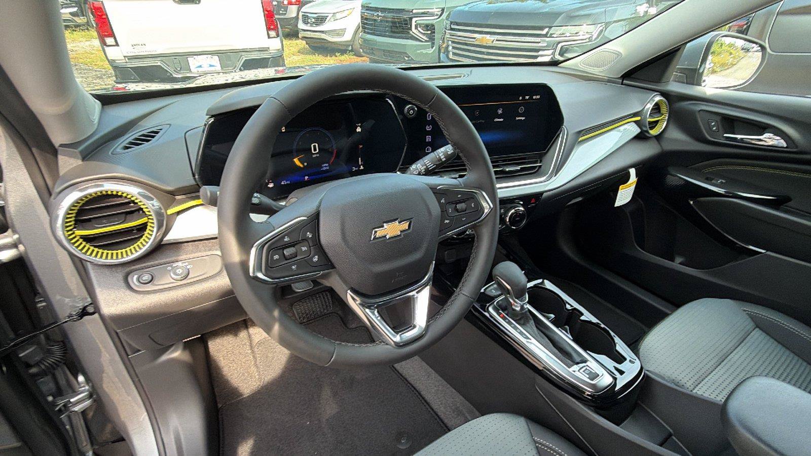 New 2026 Chevrolet Trax LT w/ Driver Confidence Package FWD image 19