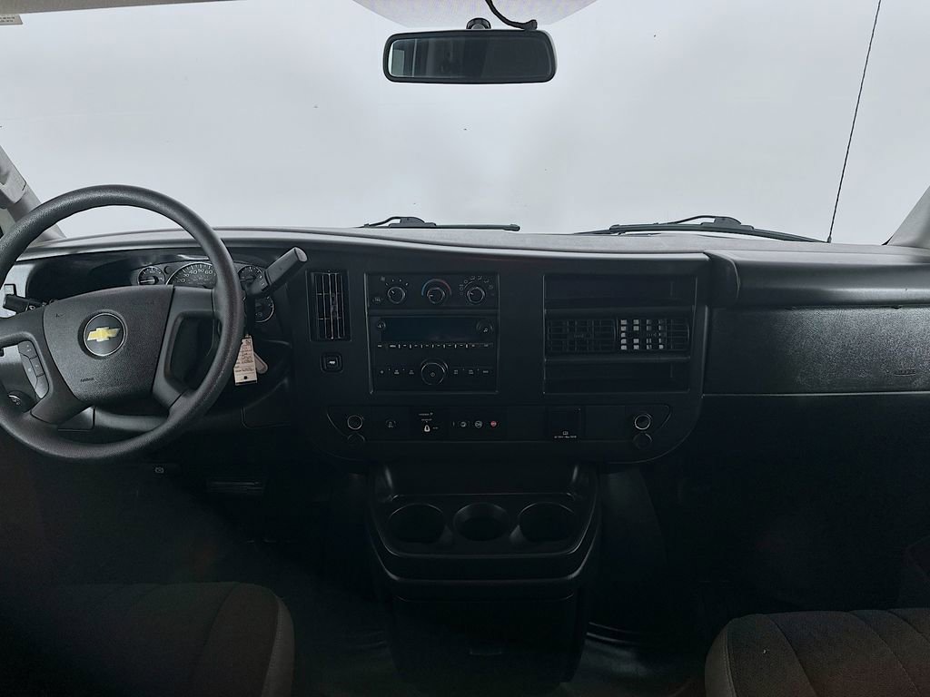 Used 2024 Chevrolet Express 2500 w/ Driver Convenience Package RWD image 10