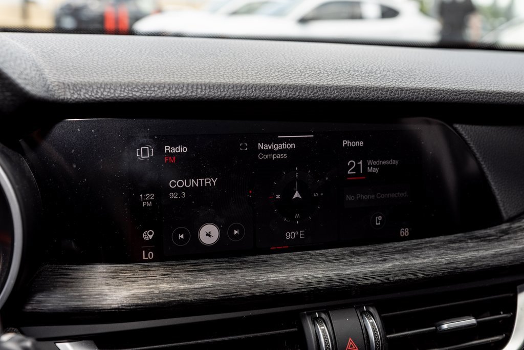 Used 2021 Alfa Romeo Stelvio Sprint image 27