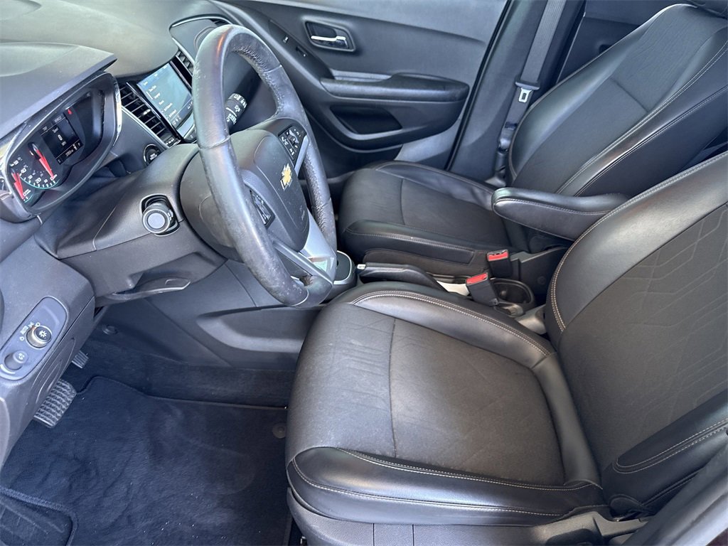 Used 2022 Chevrolet Trax LT w/ Driver Confidence Package image 12