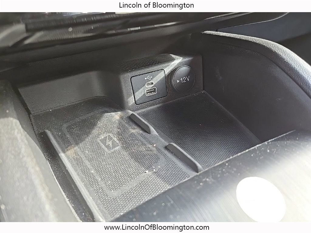 Used 2024 Ford Escape Platinum image 33