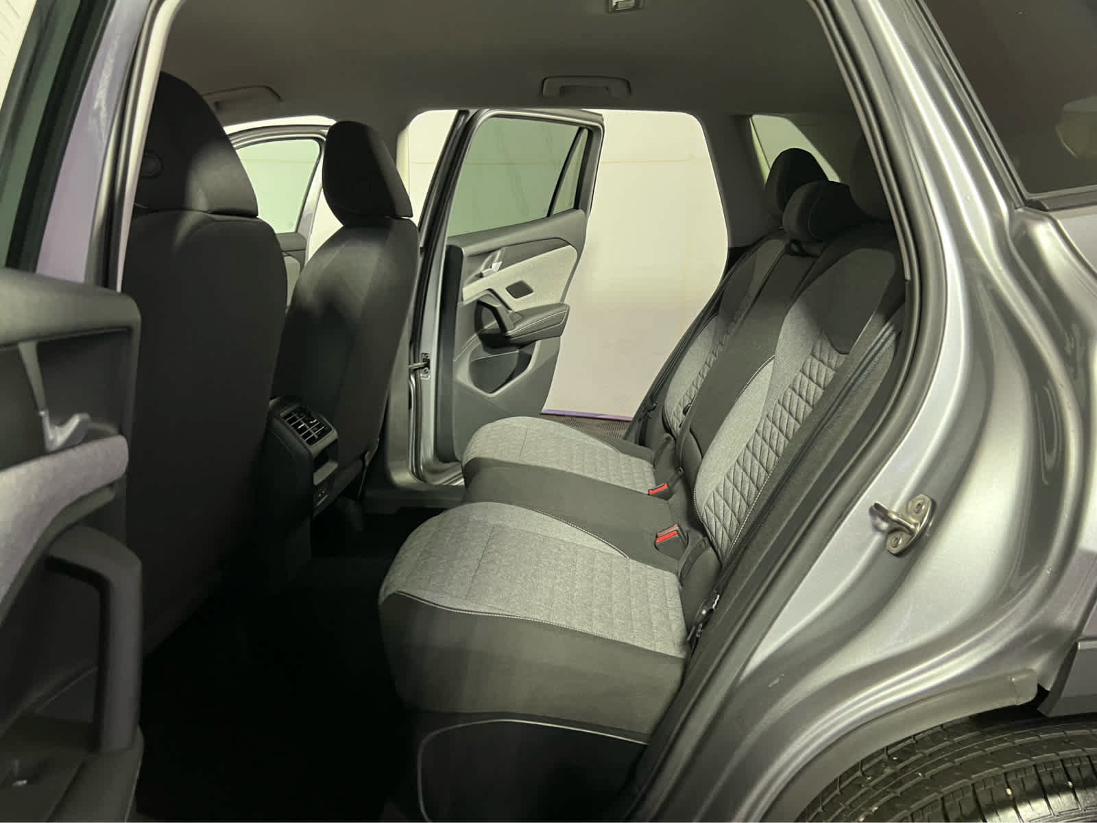 Used 2025 Volkswagen Tiguan S AWD/4WD image 23