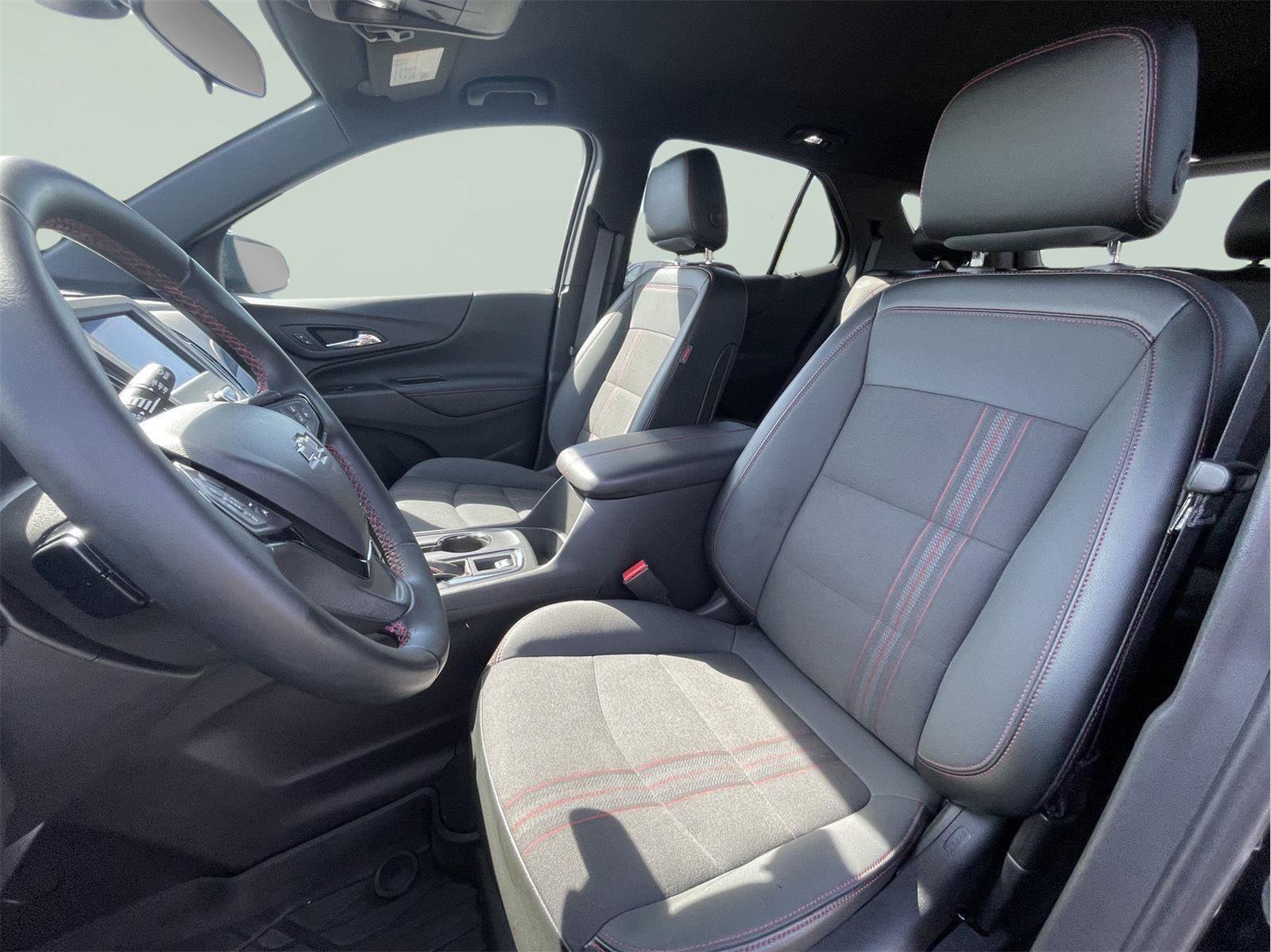 Used 2024 Chevrolet Equinox RS w/ LPO, Floor Liner Package AWD/4WD image 13