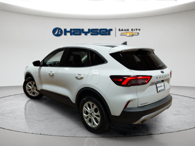 Used 2025 Ford Escape Active AWD/4WD image 5