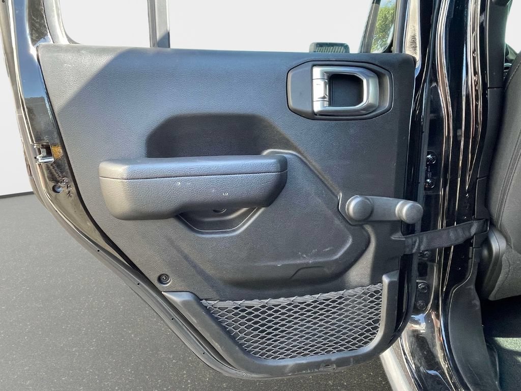 Used 2022 Jeep Wrangler Unlimited Sport AWD/4WD image 13
