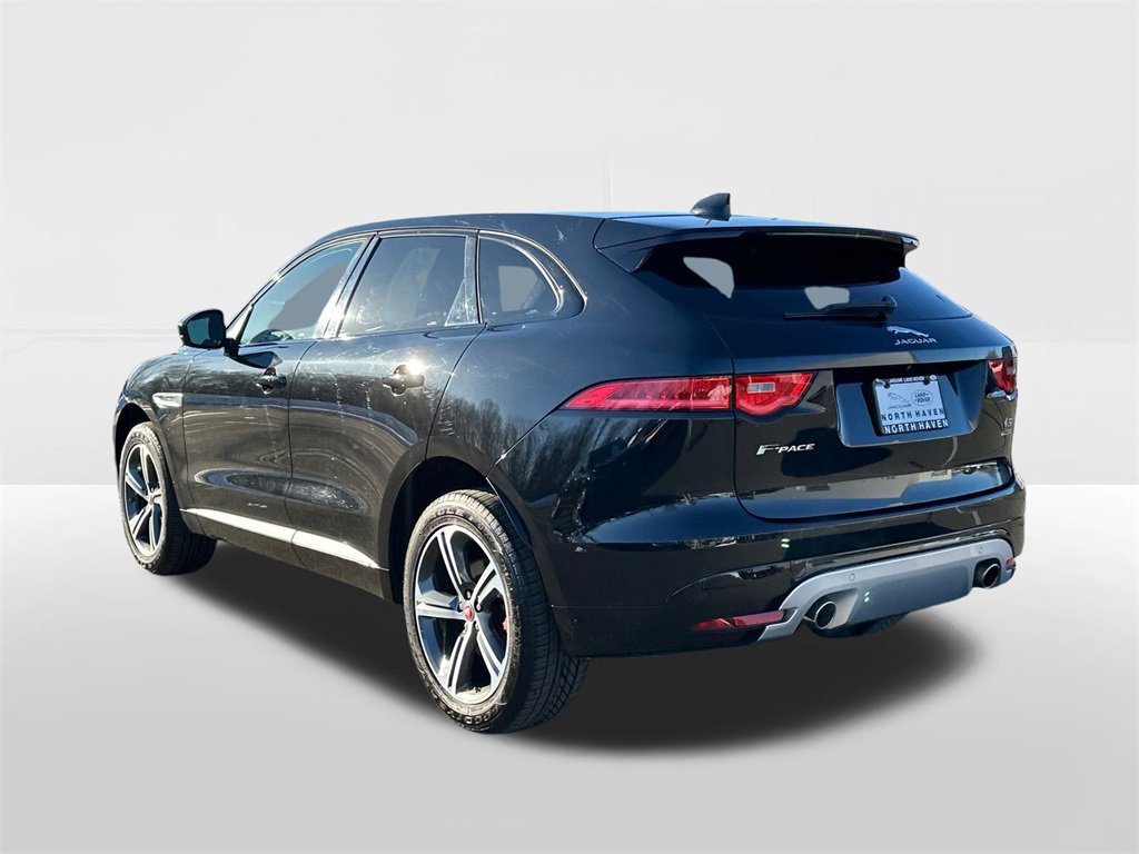 Used 2018 Jaguar F-PACE S image 2