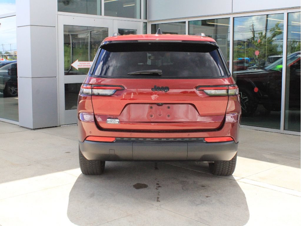 Certified 2023 Jeep Grand Cherokee L Laredo AWD/4WD image 7