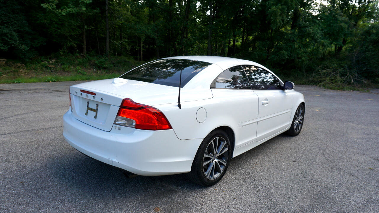 Used 2011 Volvo C70 T5 image 31