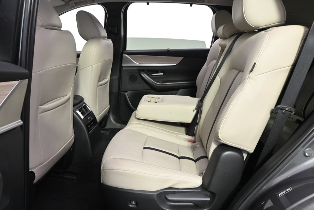 Certified 2024 MAZDA CX-90 Plug-In Hybrid w/ Preferred AWD/4WD image 22