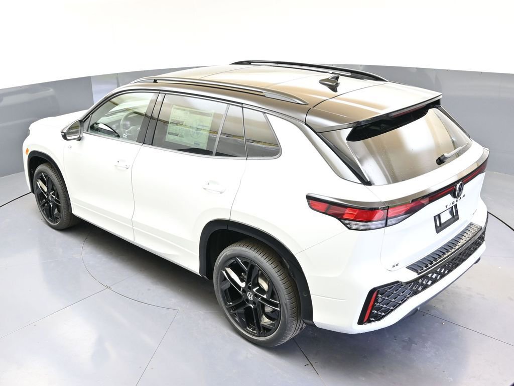 New 2026 Volkswagen Tiguan SE R-Line image 38