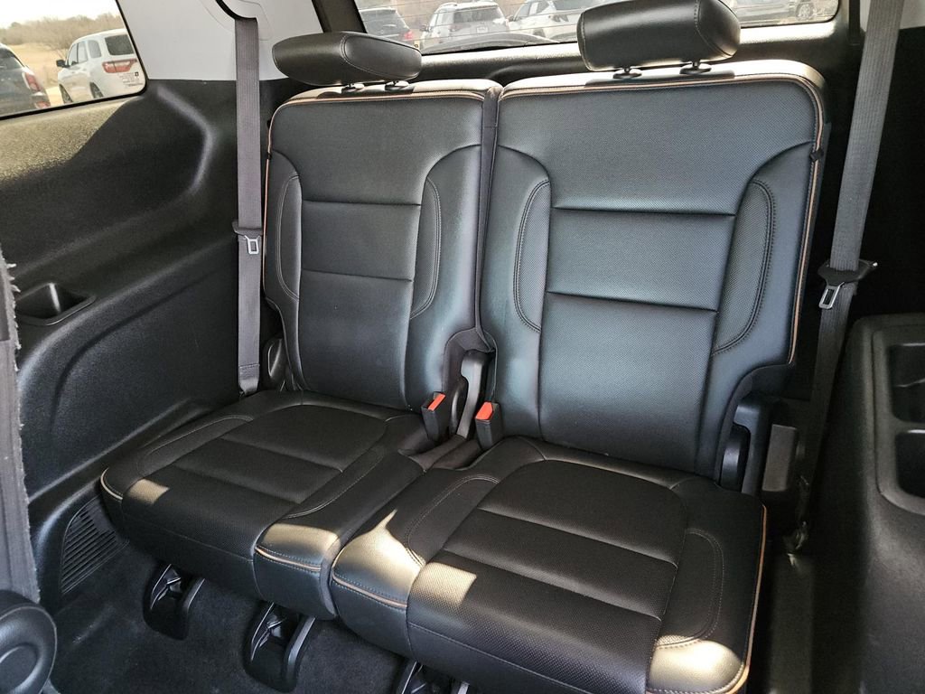 Used 2022 GMC Acadia AT4 w/ Technology Package image 30