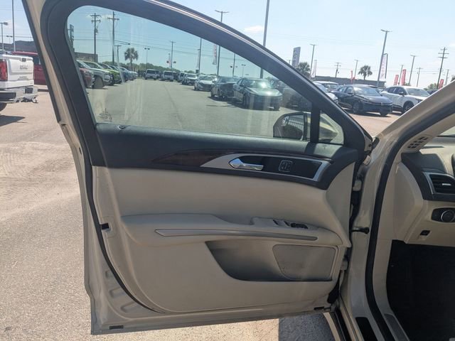 Used 2015 Lincoln MKZ AWD w/ Equipment Group 101A Select image 10