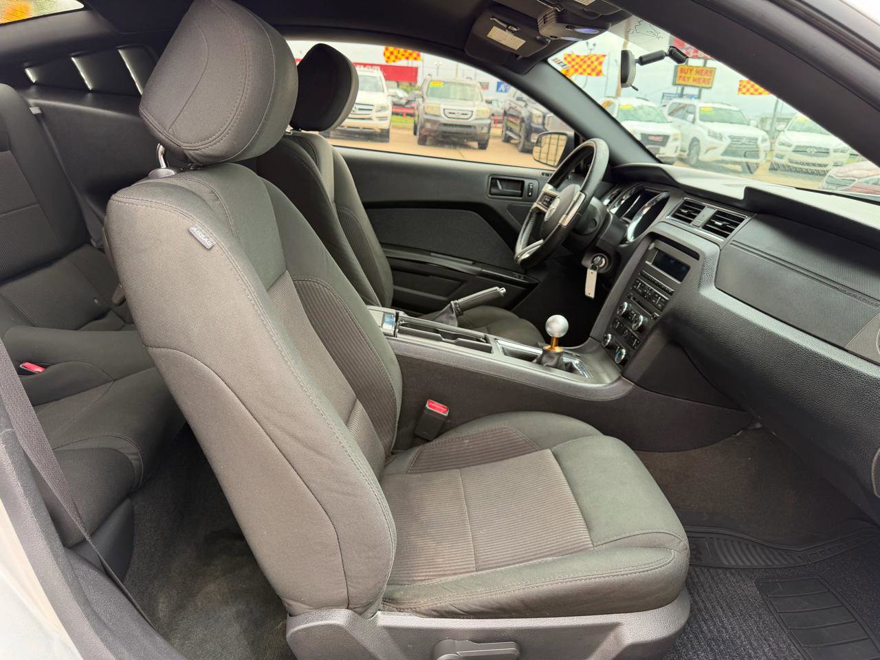 Used 2014 Ford Mustang Coupe RWD image 13