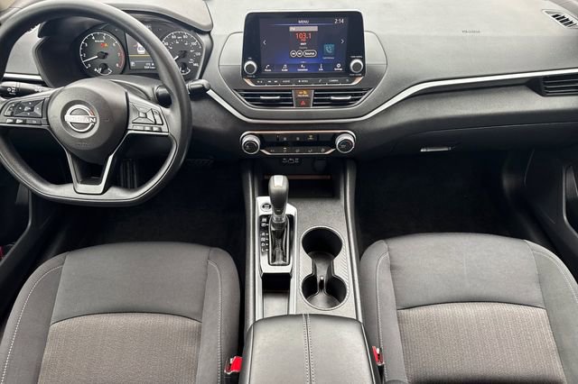Used 2025 Nissan Altima 2.5 S image 14