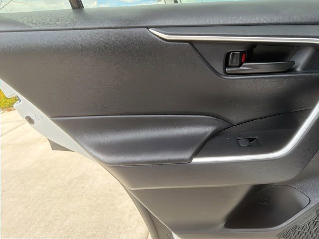 Used 2024 Toyota RAV4 LE AWD/4WD image 25