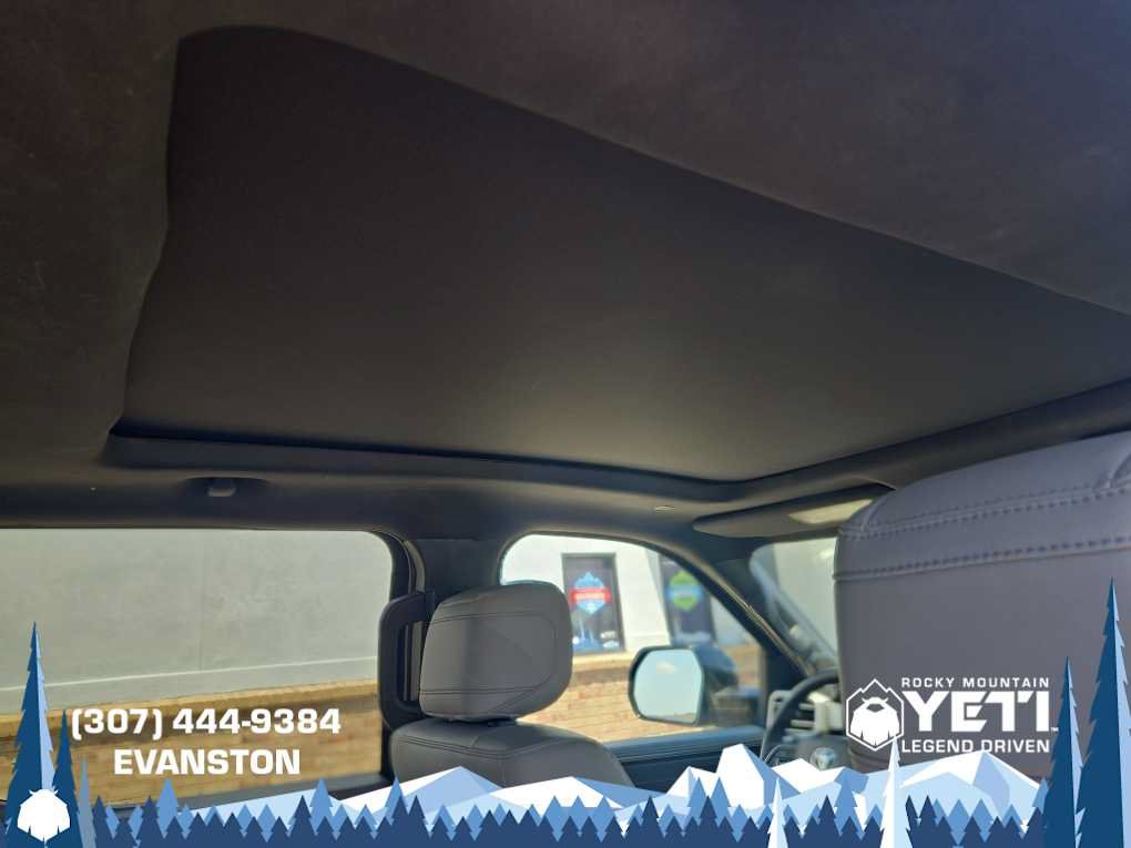 Used 2025 Toyota Tundra Limited AWD/4WD image 16