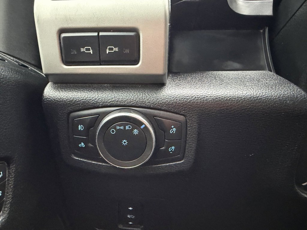 Used 2020 Ford F250 Lariat w/ Lariat Value Package image 40