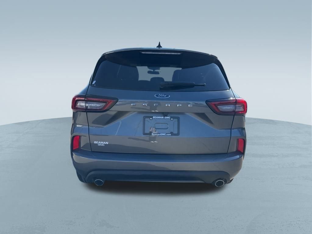 Used 2024 Ford Escape ST-Line w/ Cold Weather Package image 7