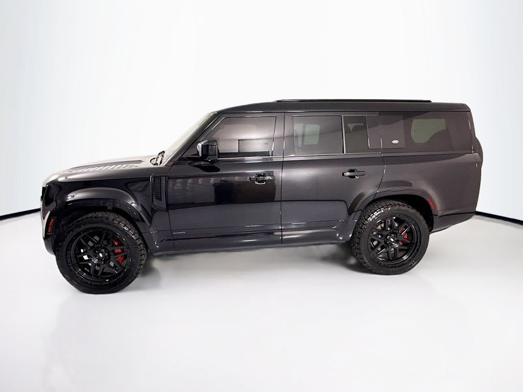 Certified 2023 Land Rover Defender 130 X AWD/4WD image 8