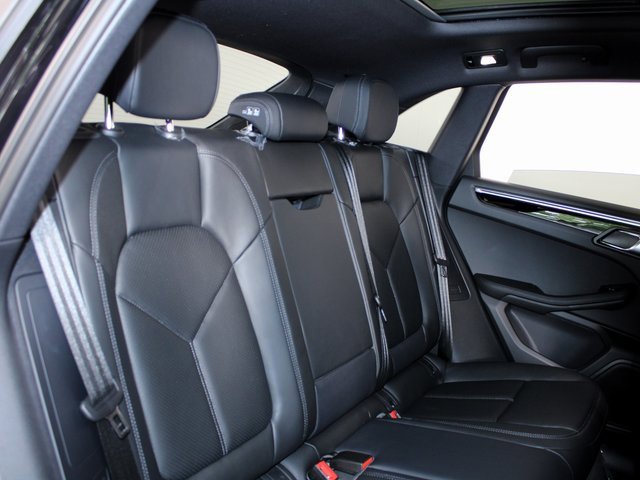 New 2025 Porsche Macan image 24