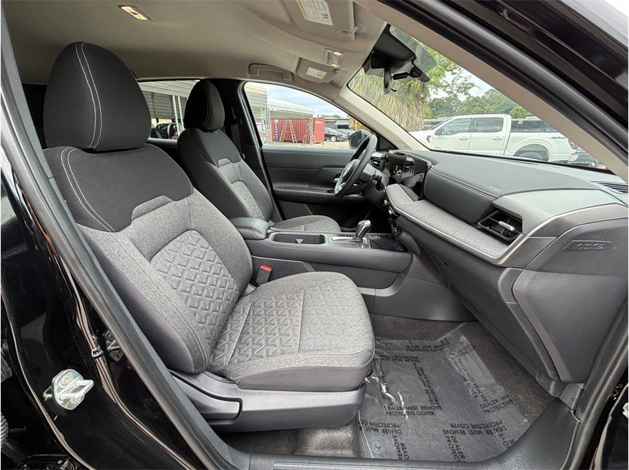 Used 2026 Nissan Kicks SV w/ Cold Weather Package AWD/4WD image 35