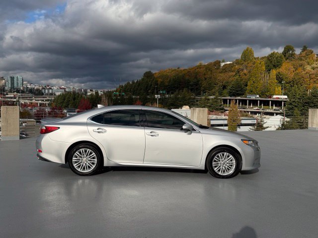 Used 2015 Lexus ES 350 FWD image 2