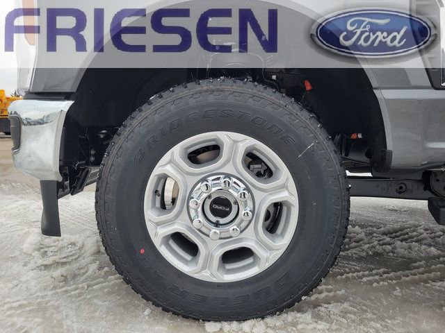 New 2026 Ford F350 XLT w/ FX4 Off-Road Package image 15