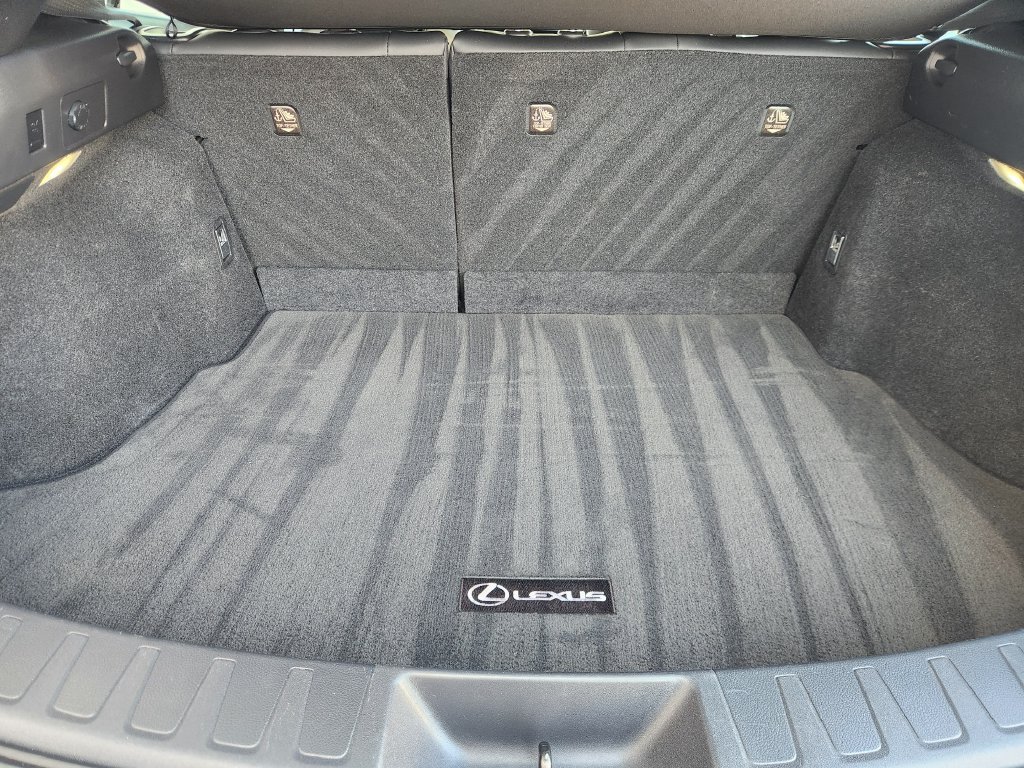 Used 2021 Lexus UX 200 w/ Premium Package FWD image 33