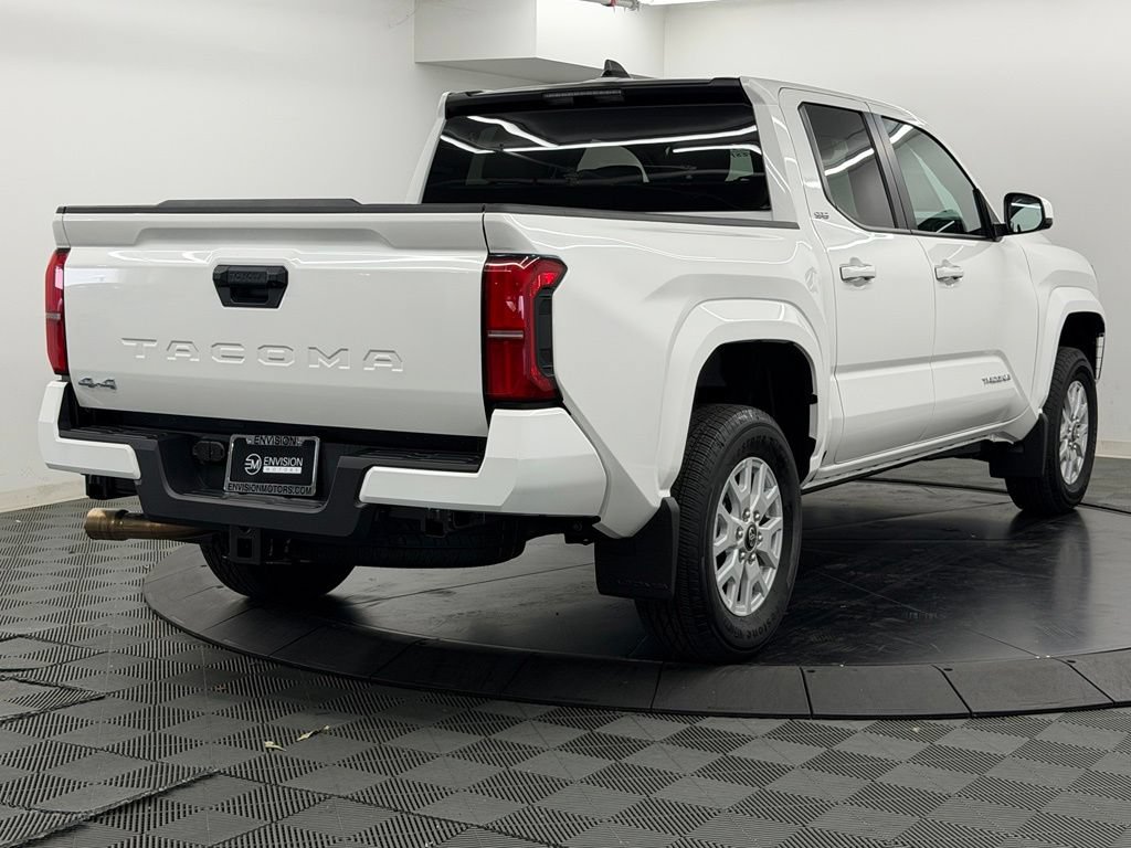 Certified 2026 Toyota Tacoma SR5 AWD/4WD image 10
