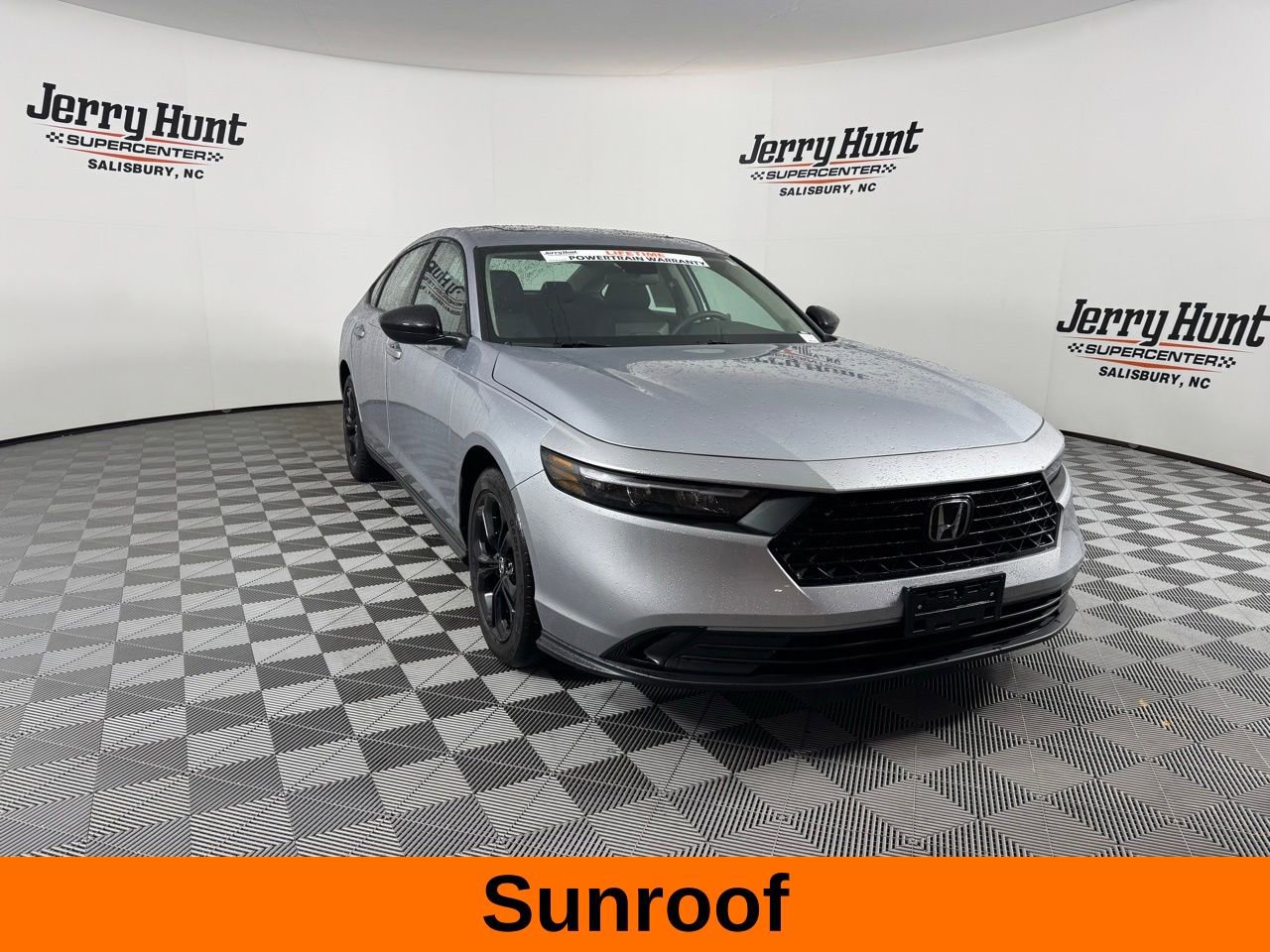 Used 2025 Honda Accord SE image 6