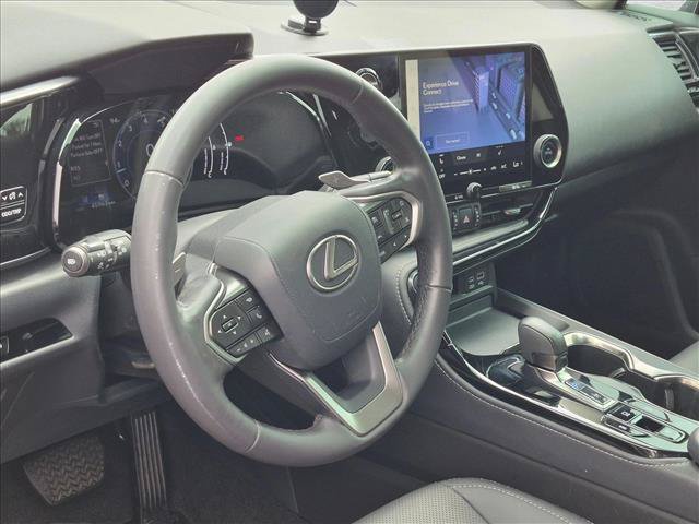 Used 2024 Lexus NX 250 FWD w/ Towing Package (2000 Lbs) image 9