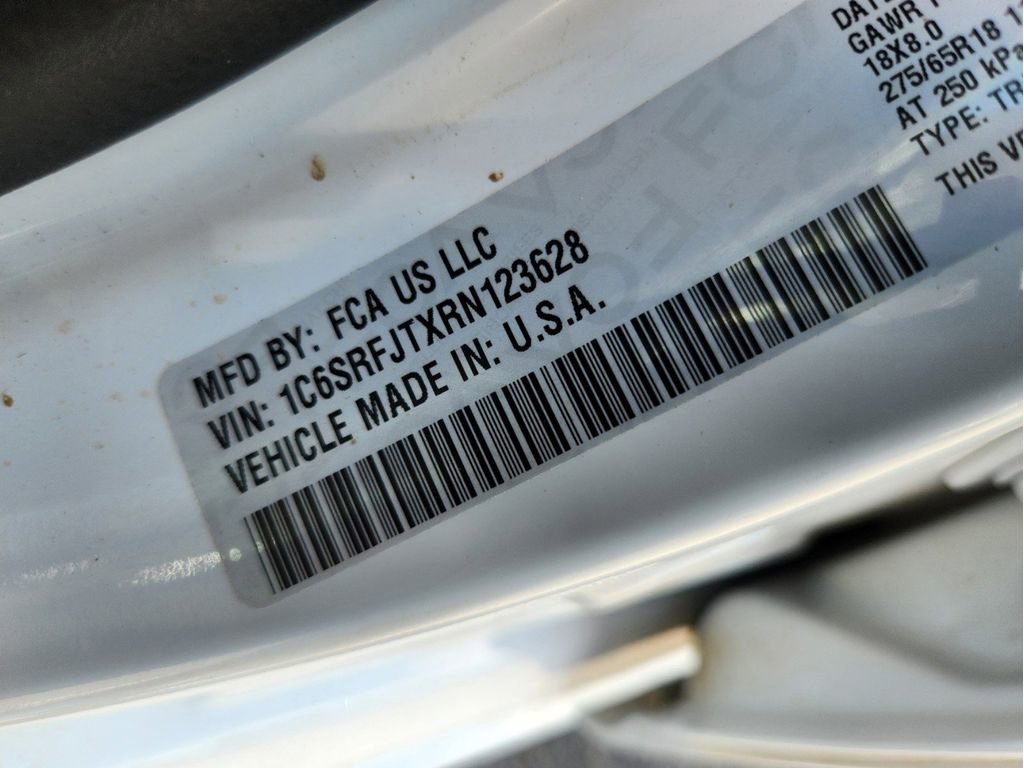 Used 2024 RAM 1500 Laramie image 27