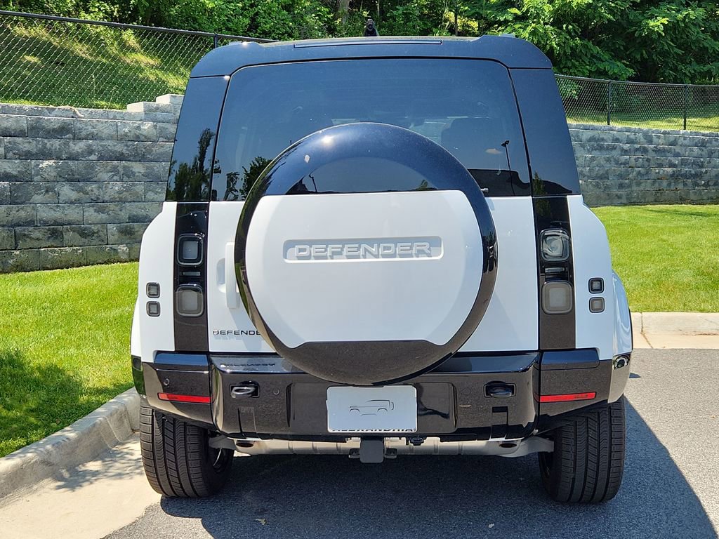 New 2026 Land Rover Defender 110 X-Dynamic SE AWD/4WD image 7