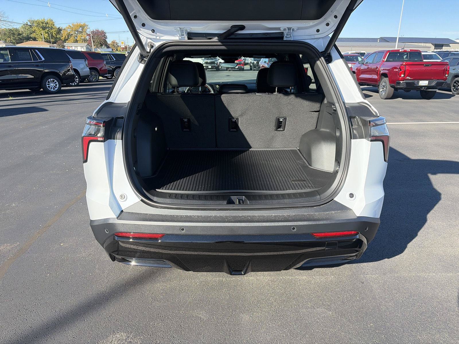 New 2027 Chevrolet Equinox RS w/ Safety and Technology Package AWD/4WD image 5