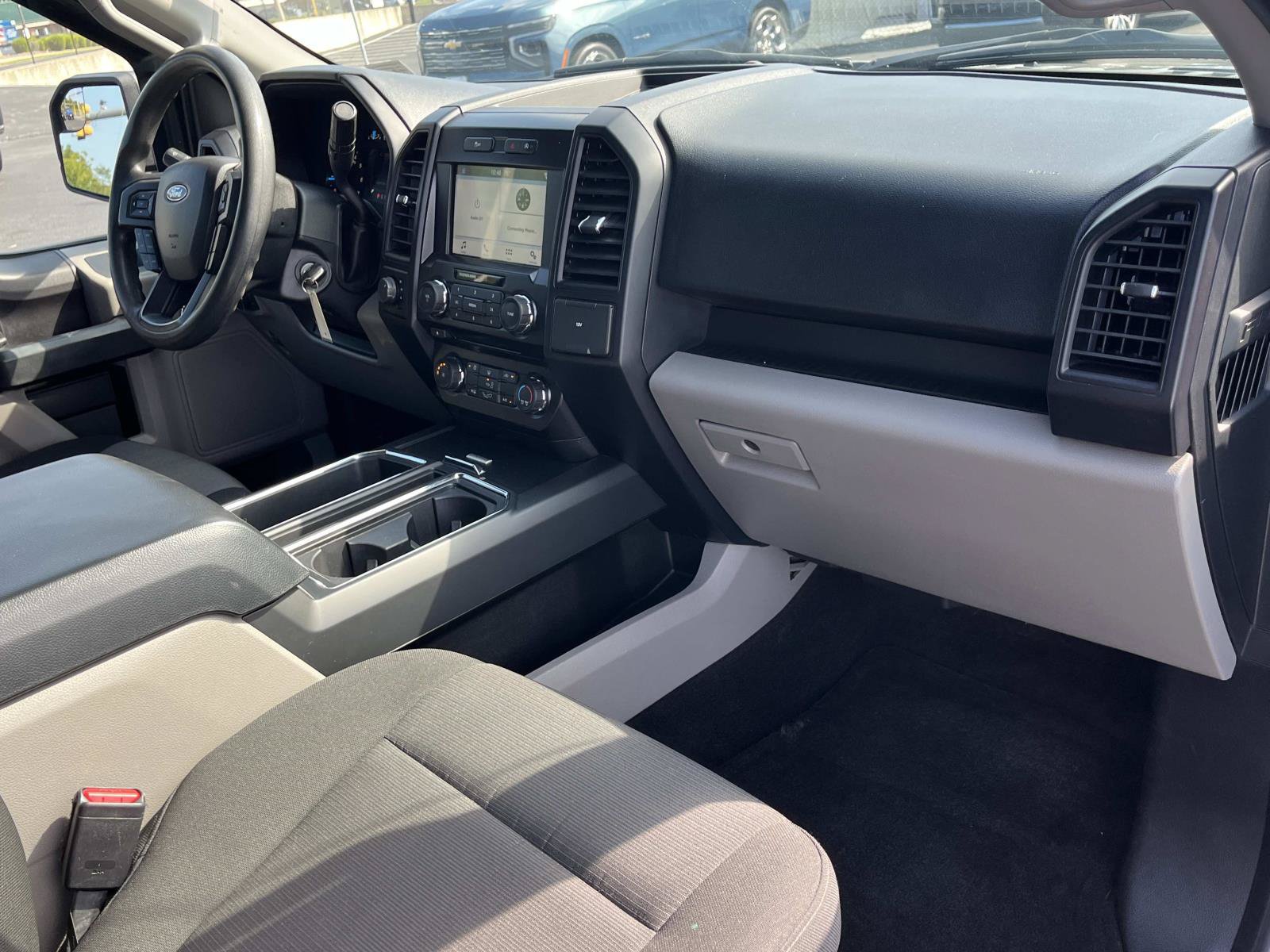 Used 2017 Ford F150 XL w/ Equipment Group 101A Mid AWD/4WD image 23