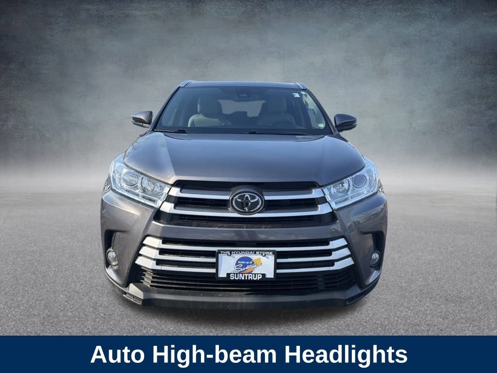 Used 2017 Toyota Highlander XLE image 9