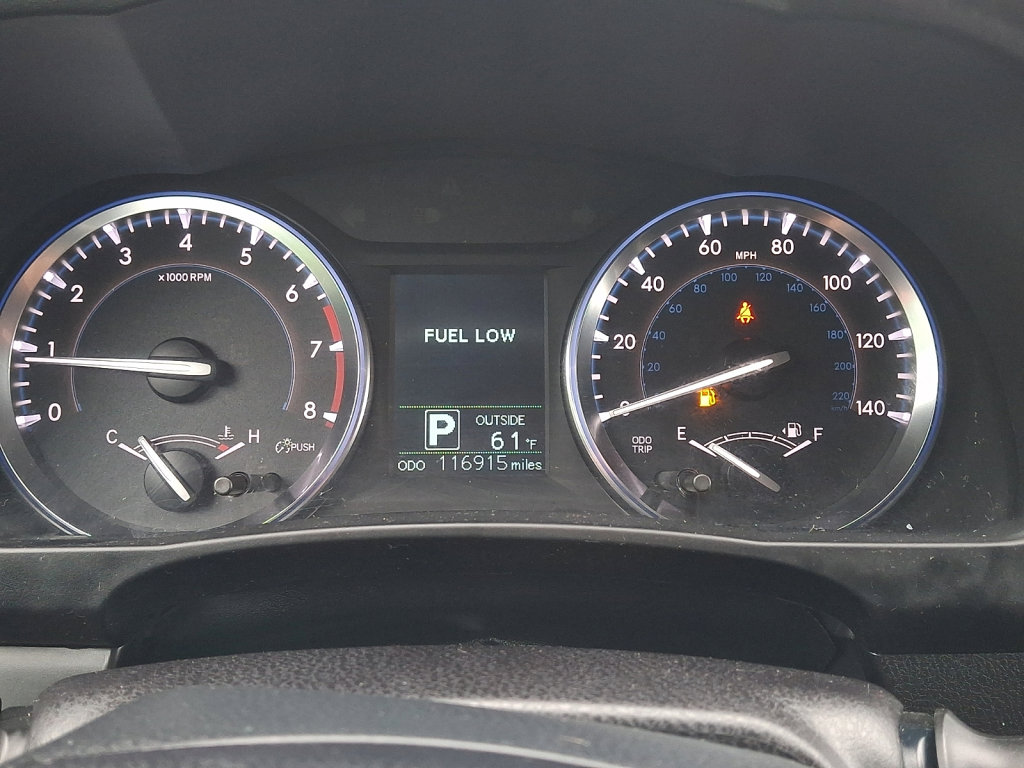 Used 2015 Toyota Highlander LE AWD/4WD image 26