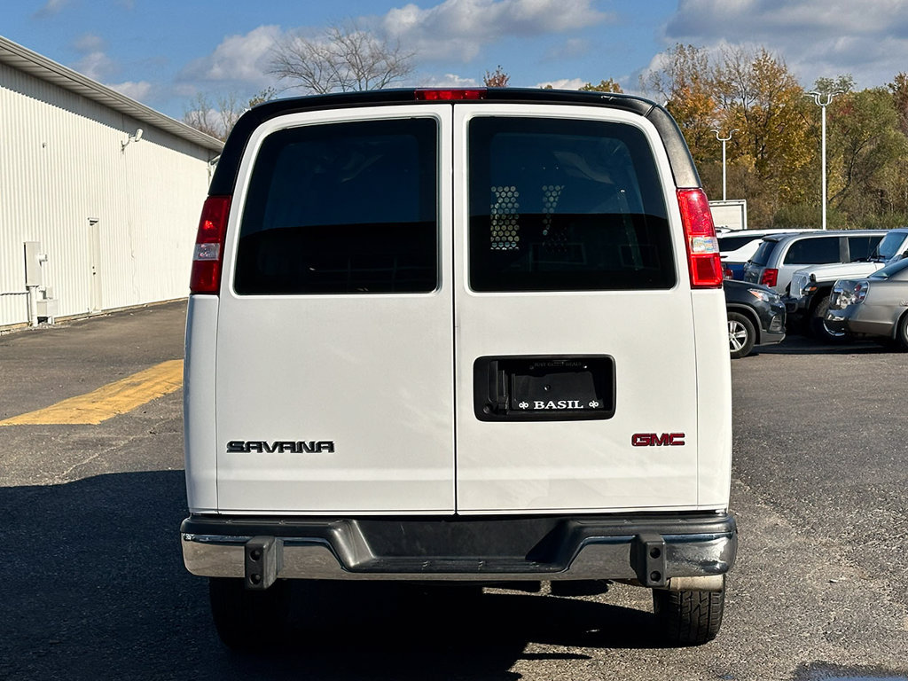 Used 2025 GMC Savana 2500 w/ Driver Convenience Package RWD image 16