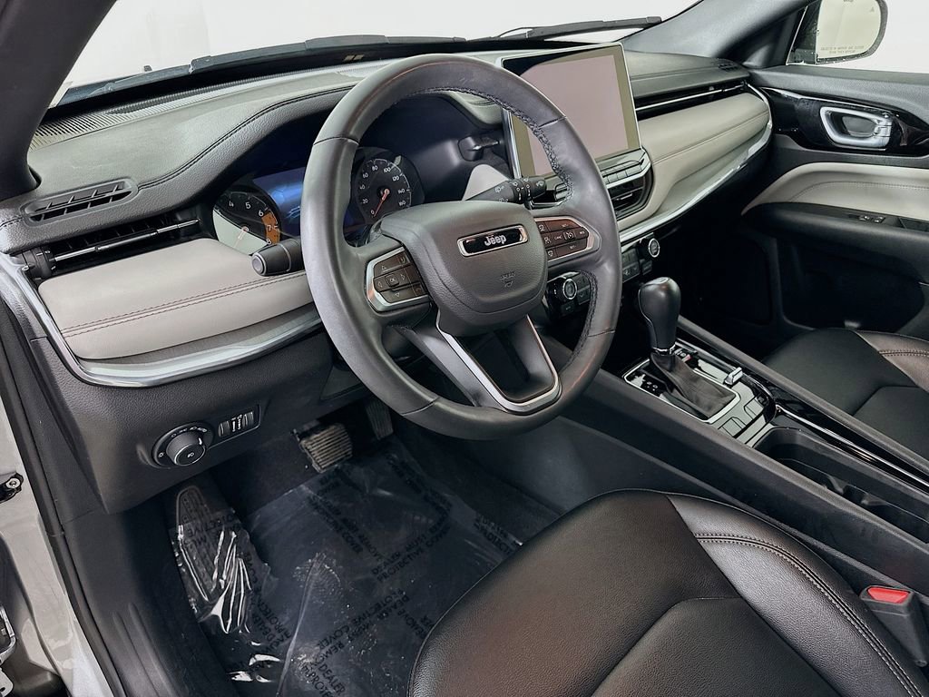 Certified 2024 Jeep Compass Limited image 16