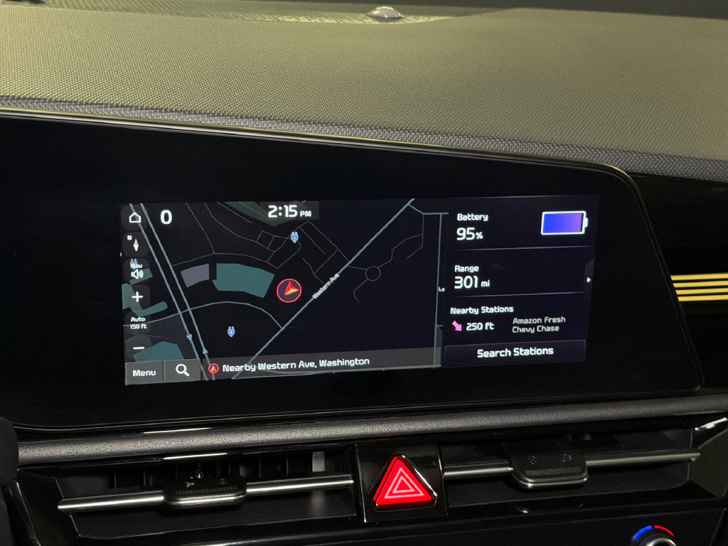 Certified 2023 Kia Niro Wave w/ Wave Preserve Package FWD image 31
