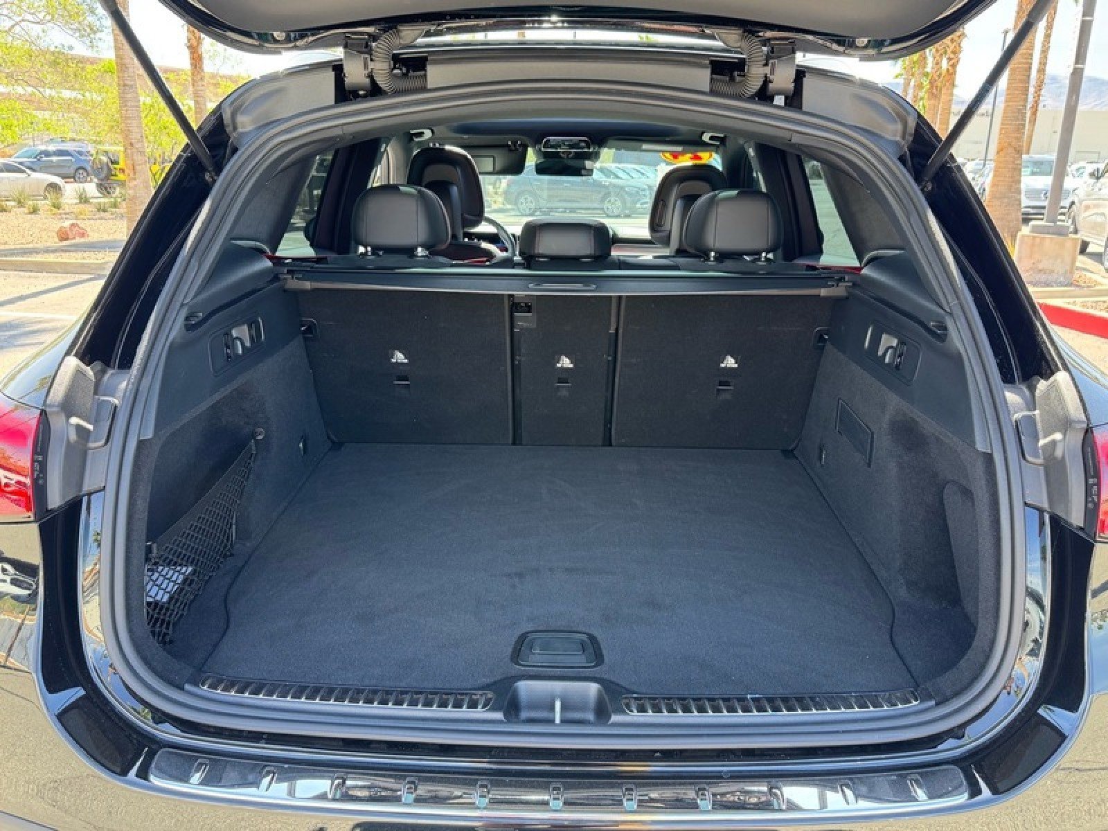 Certified 2024 Mercedes-Benz GLC 43 AMG 4MATIC w/ Driver Assistance Package image 19
