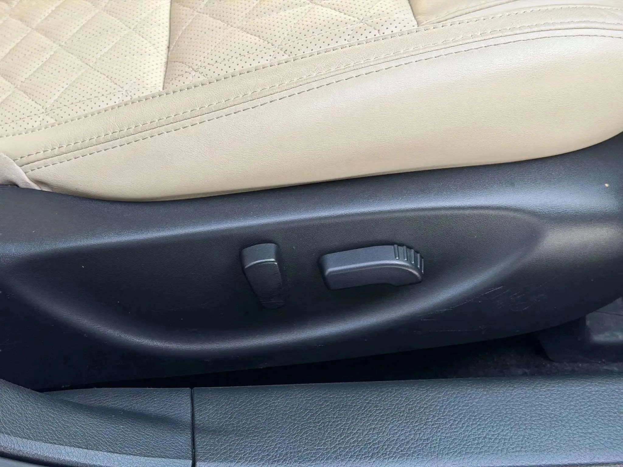 Used 2022 Nissan Maxima Platinum w/ Sport Mat Group image 11