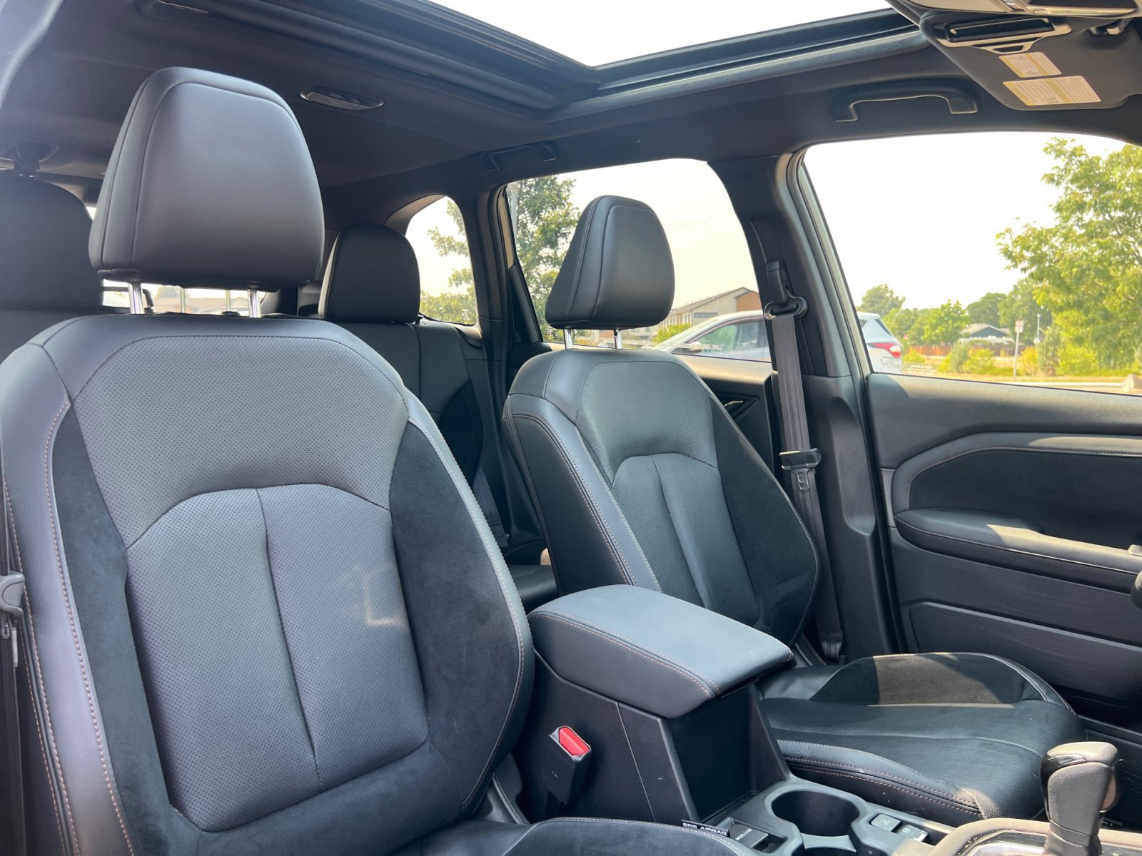 Used 2025 Subaru Forester Touring w/ Popular Package - Touring AWD/4WD image 19