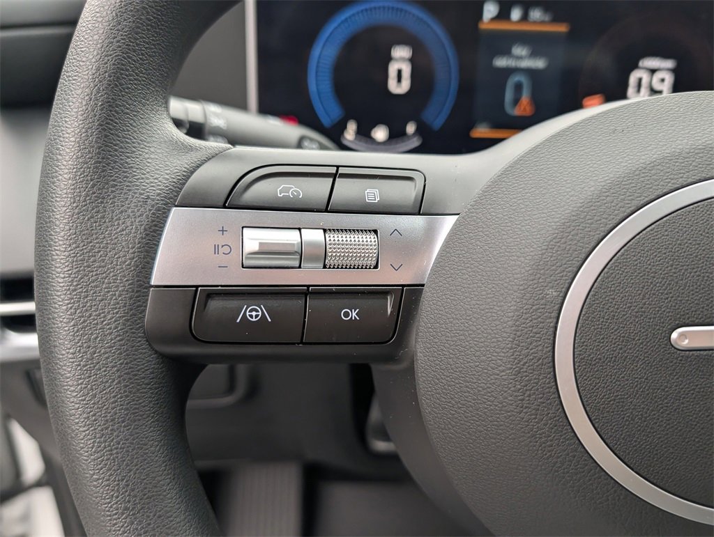 Certified 2025 Hyundai Santa Cruz SEL image 13