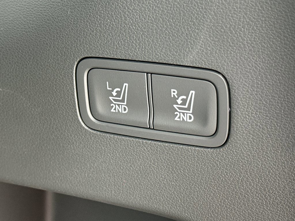 New 2026 Hyundai Santa Fe SE FWD image 32