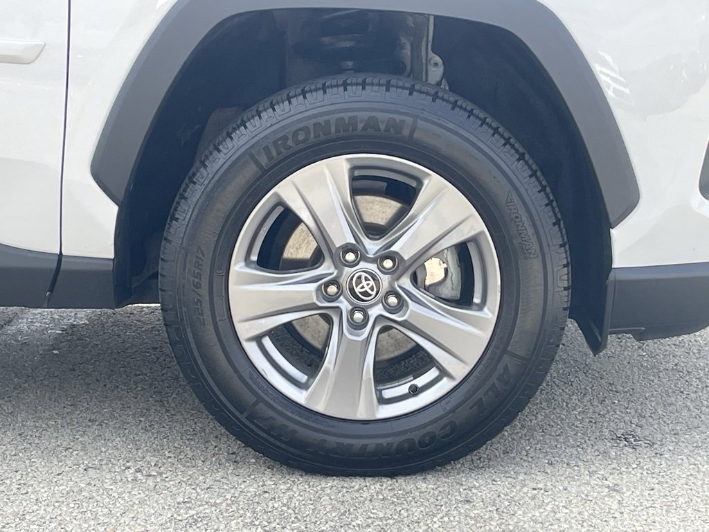 Used 2024 Toyota RAV4 LE image 9