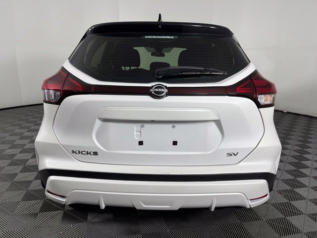 Used 2023 Nissan Kicks SV FWD image 11