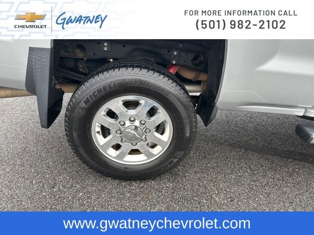 Used 2015 Chevrolet Silverado 2500 LT w/ LT Convenience Package image 12