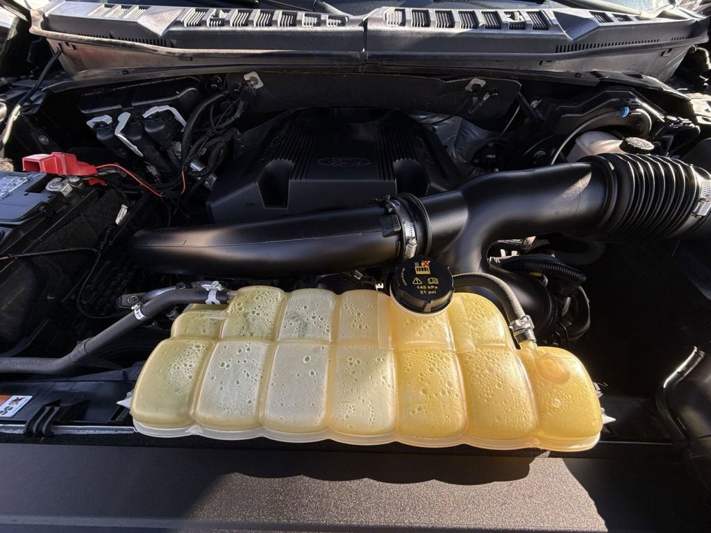 Used 2020 Ford F150 Lariat image 27